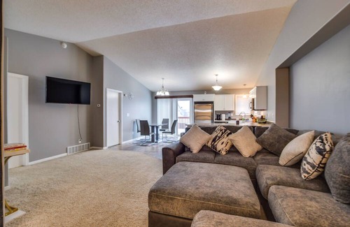 West Fargo Casa | Pet-Friendly North Dakota Escape w/ Fenced-In Yard