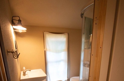 Plantersville Cabina | Charming Country Cabin