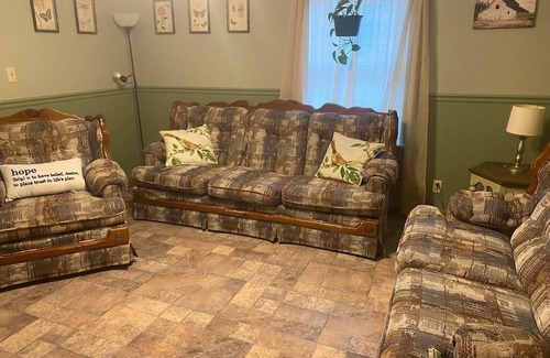 Blue Jay Casa | Conveniently located off I-64, in the heart of the New River Gorge National Park