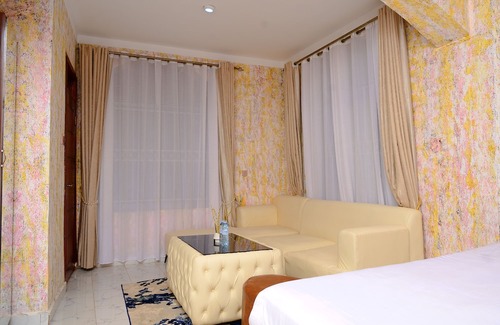 Entebbe Hotel | CROYLANDZ COTTAGES