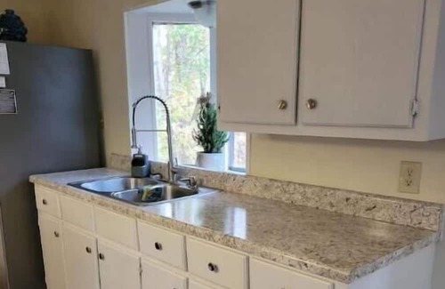 Chewalla Casa | Country Tri-Level Home in Selmer TN -2000 sqft
