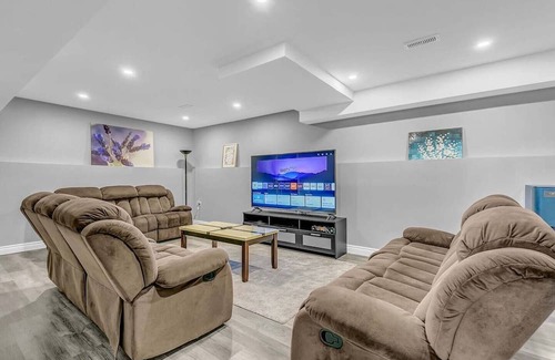 LaSalle Casa | River Place Retreat | Game Table | Kids & Family