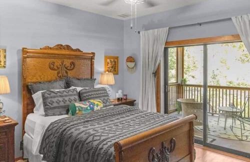 High Springs Casa | The River Deva - The Heart of High Springs