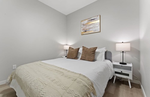 St. Anthony West Apartamento | The Mississippi Retreat I 2BR with Rooftop by UMN