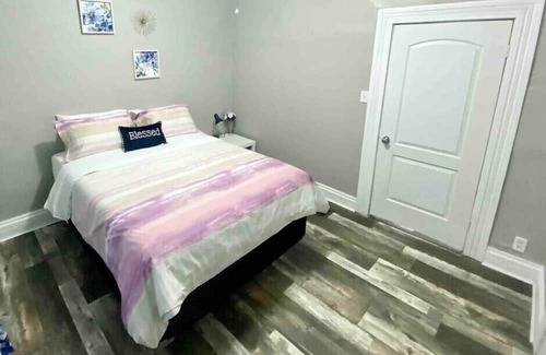Shelbyville Casa | Huge, 4 Bedrooms 10 min to Casino, 25 min to Indy!
