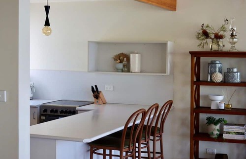 North Arm Cove Casa | Coastal Contentment in the Cove