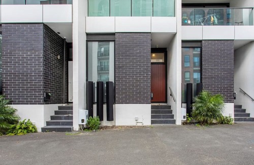 Avondale Apartamento | Urban Thrive Studio is in a great location