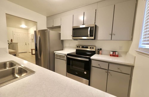 Yuba City Apartamento | Newly Remodeled Duplex Delite Walking Distance from Down Town Yuba City