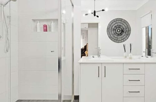 Shepparton Casa | Windsor Castle - Modern 4 bedroom home