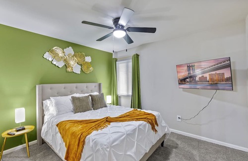 Towson Apartamento | Heart of Towson|Pool|King|Parking|600Mbps|Gym