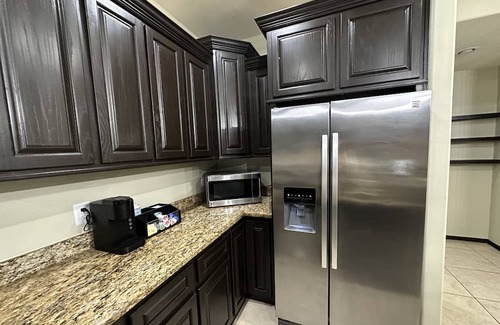 Brownsville Casa | Newly Remodeled Home