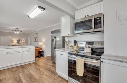 Port Wentworth Casa | 6 mi. to DT Savannah - River Street - Forsyth Park