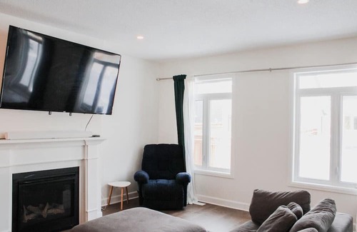 Amherstview Casa | Shira Serenity Place