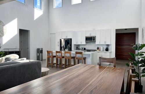 Camp Bay Casa | Casa Blanca Camp Bay Estates - Enjoy the serene quiet East End of the island.