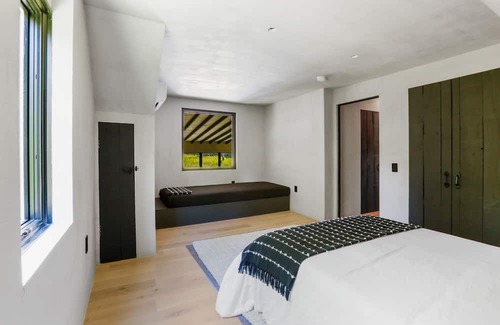 Woodstock Casa | Woodstock Oasis 3 br 3 bath pool, monthly