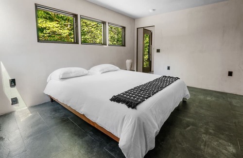 Woodstock Casa | Woodstock Oasis 3 br 3 bath pool, monthly