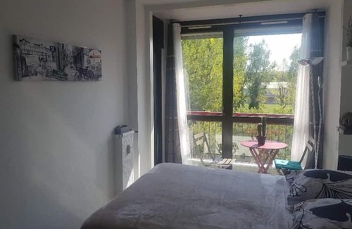 Toulouse Left Bank Apartamento | Vrbo Property