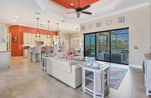Burnt Store Isles Apartamento | 3 Bedroom House 728572 by Houzlet