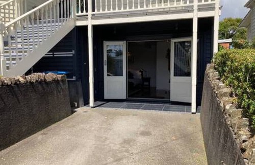 Grey Lynn Apartamento | Stylish Grey Lynn studio