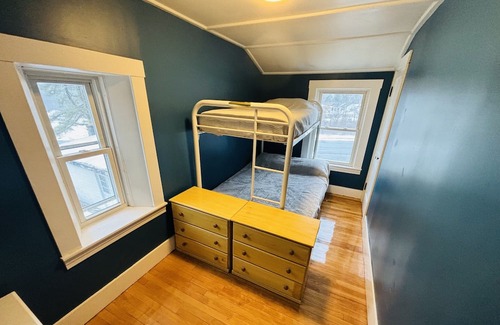 Cavendish Casa | New England Cape - 10 Minutes from Okemo