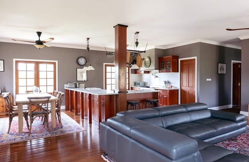 Little Forest Casa | Mcgrath welcomes you to Forestina