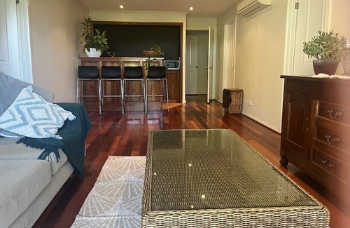Yarra Glen Apartamento | Private wing in the heart of Yarra Glen