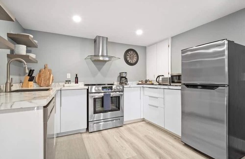 Terra Nova Apartamento | Cozy Cove for 2 close to amenities!
