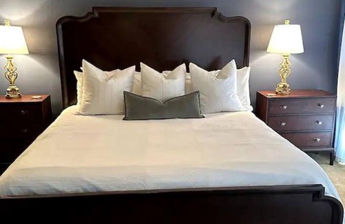 West Point Condominio | Old Waverly Golf Course Condo