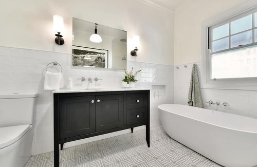 Cessnock City Council Otro | Charming Hunter Valley Homestead.