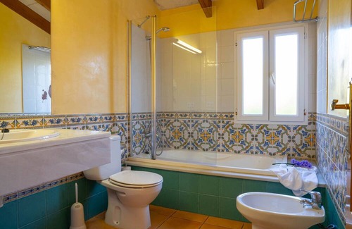 Son Carrio Villa | Villas Amarillas by EscapeHome