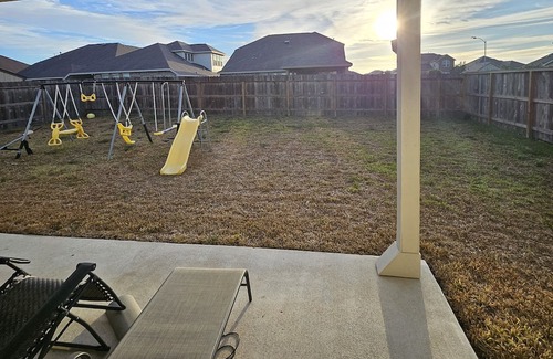 Iowa Colony Casa | A place of rest, spacious and comfortable