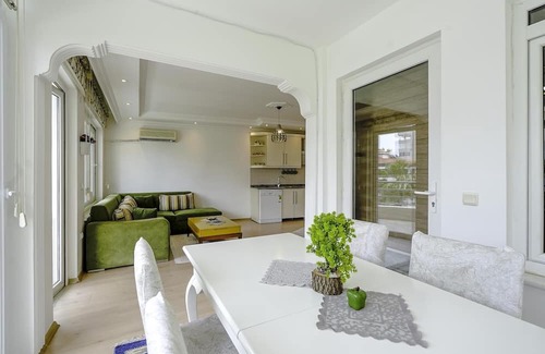 Tosmur Belediyesi Apartamento | Roomy Flat With Pool in a Luxury Complex in Alanya