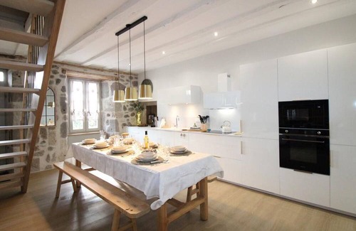 Thiezac Cabaña | Gite Thiézac, 4 bedrooms, 9 persons