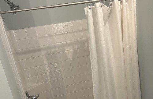 Chesapeake Apartamento | 1QBed 1Bath/Fast WI-FI/No clean Fee/Keyless Entry