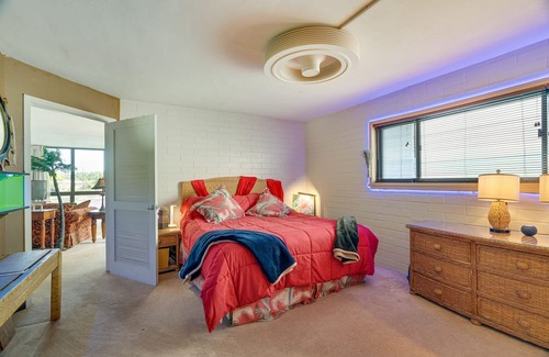 Poipu Apartamento | Colorful Poipu Condo w/ Expansive Ocean Views!