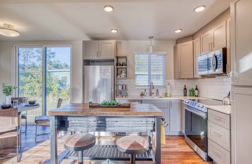 Tierra Del Mar Casa | Cool, Compact Container Home is an Easy Walk to Beautiful Tierra del Mar Beach!