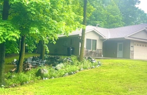 Balsam Lake Casa | Balsam Lake Retreat, Cozy 2 bedroom 2 bathroom townhome located .5 mi from town!