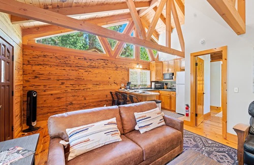 Sloat Casa | 5 Private Dwellings at The Lost Sierra Ranch w Fishing Ponds & 1 Mile Riverfront