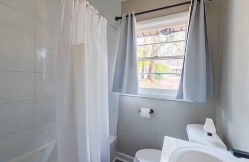 Belvedere Park Casa | Sleeps 8 | 15 min to dwntwn ATL