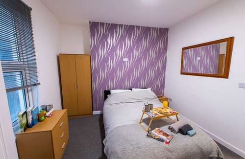 Maidstone Apartamento | Kingsley Luxury Double Bedrooms