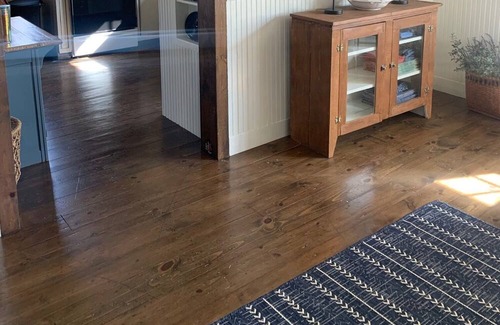 Ludington Cabaña | Charming and Spacious Cottage. Beach access to beautiful Lake Michigan.