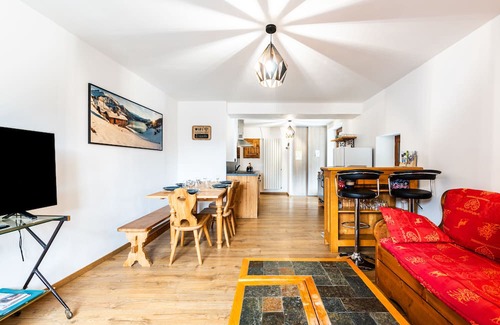 Queige Apartamento | Apartment 'Gite Place Du Lavoir' with Mountain View and Wi-Fi