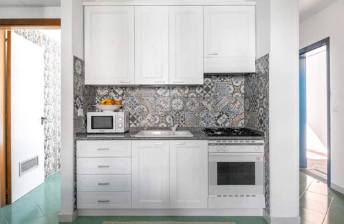 Vignacastrisi Apartamento | Casa Metide - Moderno Trilocale a due passi dal mare di Castro