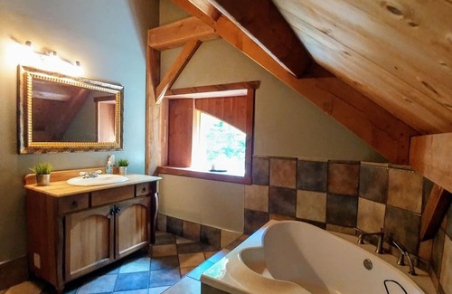Havelock Chalet De Esquí | Magnifique Chalet en Pleine Nature, Sans Voisin à Moins de 1h de Montréal