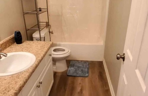 Austell Casa | Private room in home, 120, six flag park,outside of Atlanta about 15mins away