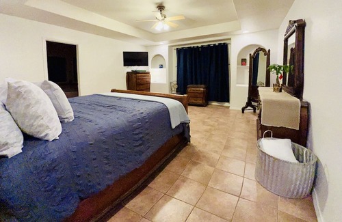 Amistad National Recreational Area Casa | Wake up to the soothing sounds of nature. Short-term. Weekly/monthly discounts.