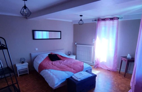 Mancey Otro | Homerez - Big mansion for 12 ppl. with terrace and balcony at Mancey