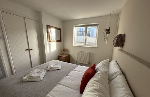 Lusty Glaze Casa | Modern beach house with ocean views, pets more than welcome!