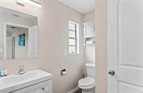 Englewood Casa | Paradise Retreat for 20!