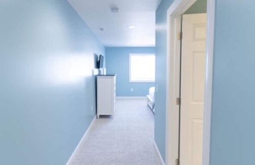 Caseville Condominio | Luxury Condo Overlooking Marina and Downtown